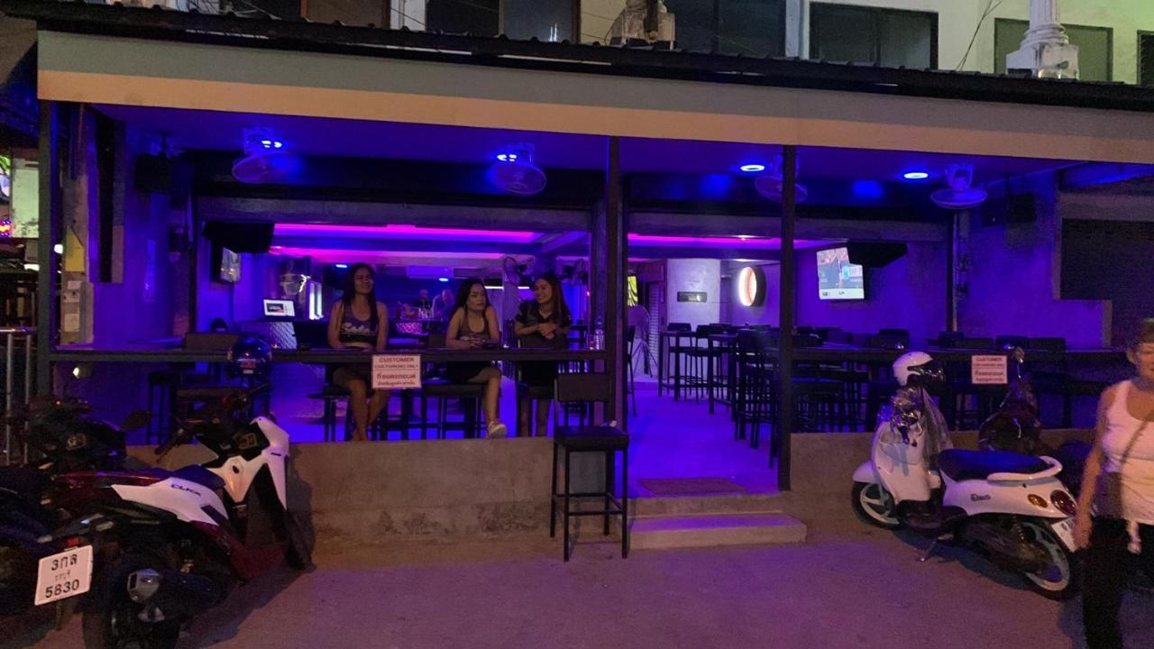 Splash Bar And Guesthouse Pattaya Dış mekan fotoğraf