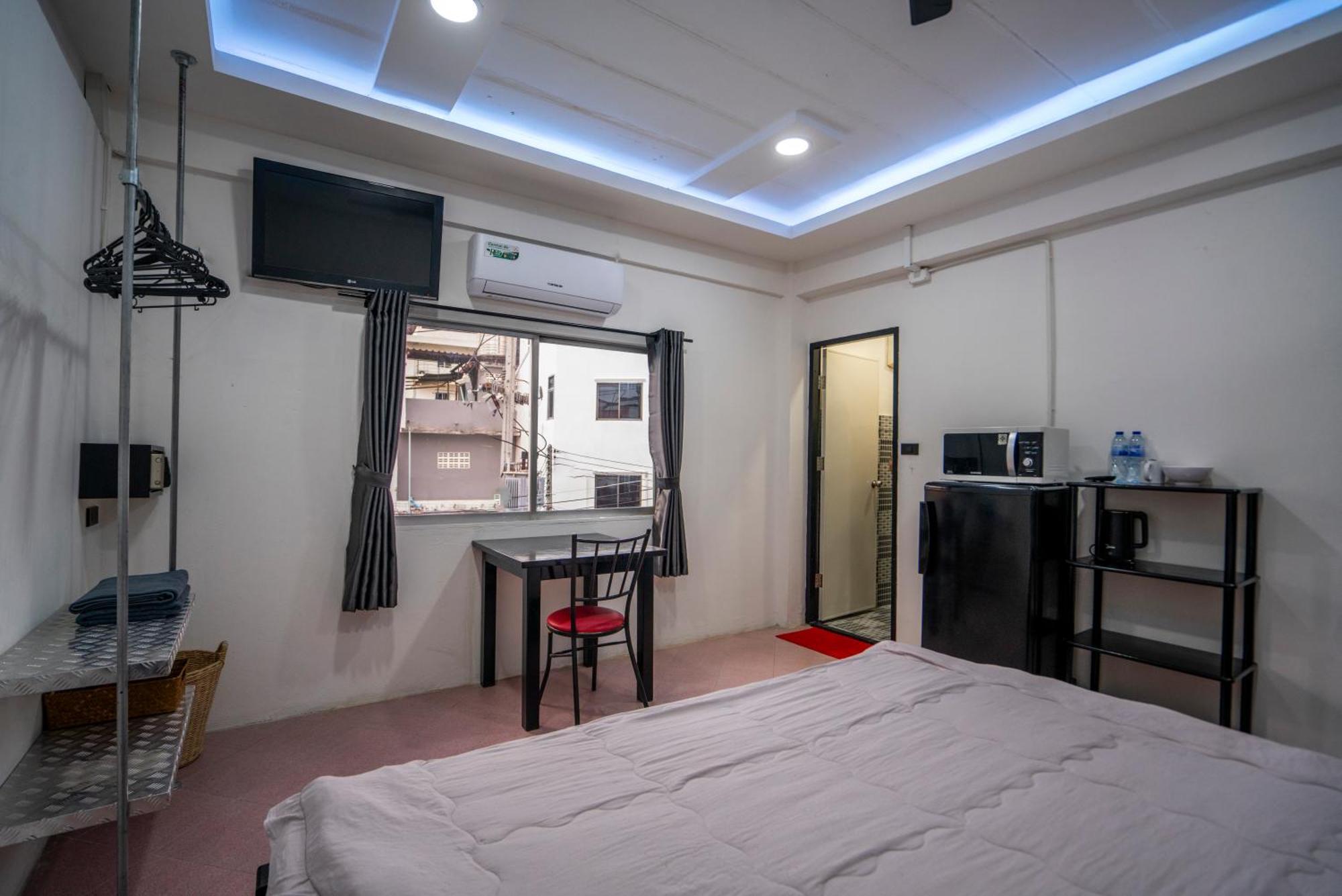 Splash Bar And Guesthouse Pattaya Dış mekan fotoğraf